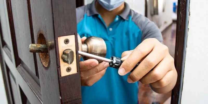 commerical - pro keys locksmith